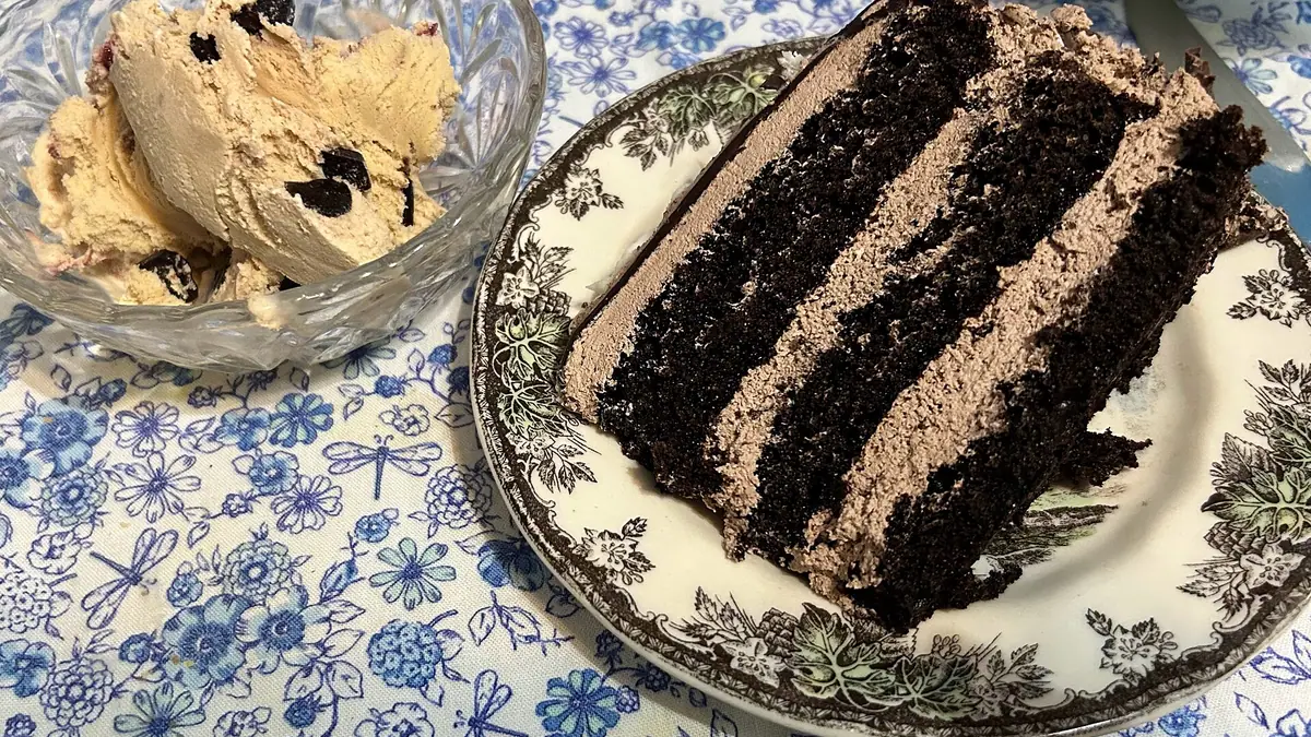 Sweet Cloud Cakery – cake shop in Churchend, Reading